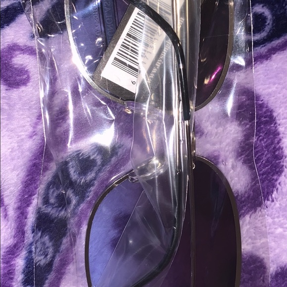 NY Sunglasses - Picture 3 of 5